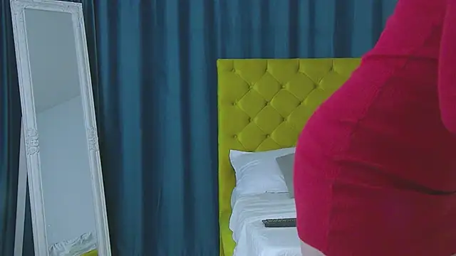 Snapshot of RubyHills chatting on January 7, 5:10 am RubyHills online show from January 7, 5:10 am