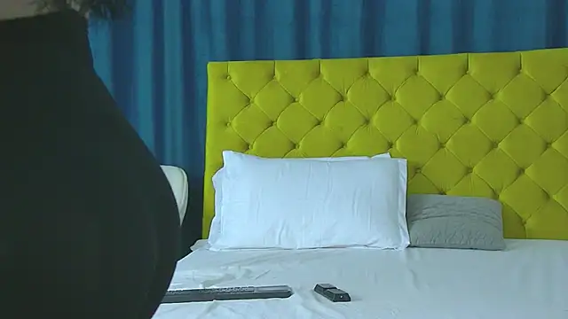 Snapshot of RubyHills chatting on February 7, 5:11 am RubyHills online show from February 7, 5:11 am