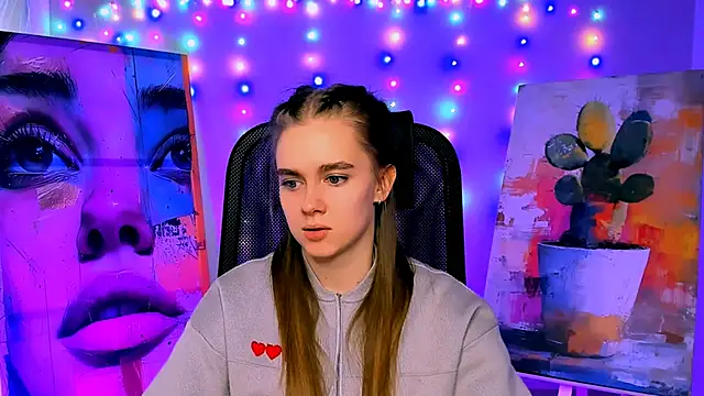 JuneWoods online show from February 12, 7:25 am