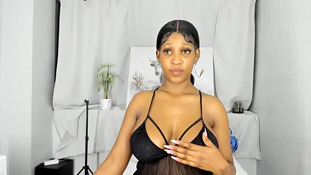 Snapshot of ConnieSmall24 chatting on October 6, 12:41 am ConnieSmall24 online show from October 6, 12:41 am