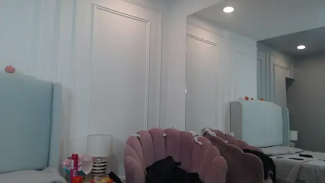 ChantalGarner online show from November 6, 1:01 pm