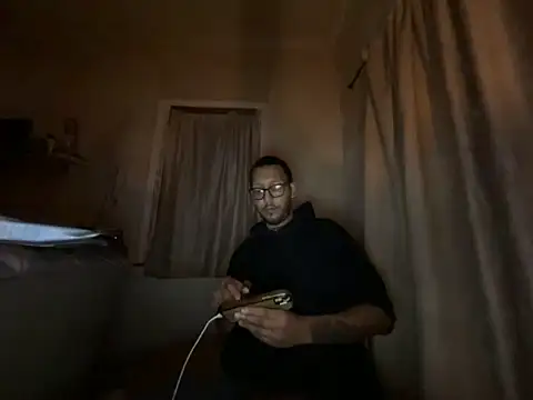 ThrowedWorldWide online show from December 19, 2:29 am