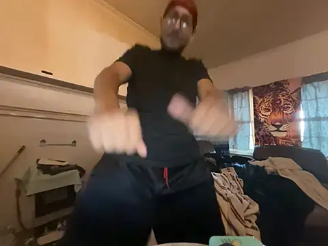 Snapshot of ThrowedWorldWide chatting on February 11, 8:25 pm ThrowedWorldWide online show from February 11, 8:25 pm