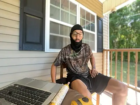 ThrowedWorldWide online show from April 15, 3:19 pm