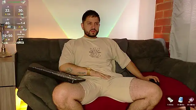 Snapshot of TomSloam chatting on October 24, 1:18 pm TomSloam online show from October 24, 1:18 pm