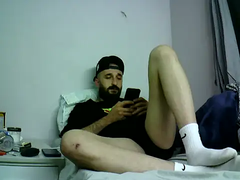 Snapshot of krerem chatting on November 27, 3:47 pm krerem online show from November 27, 3:47 pm