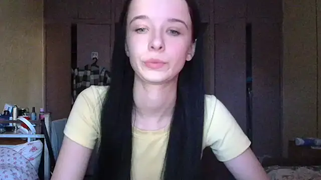 Snapshot of Emilia_Light chatting on October 4, 5:49 am Emilia Light online show from October 4, 5:49 am