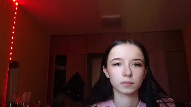 Emilia Light online show from April 22, 6:38 am