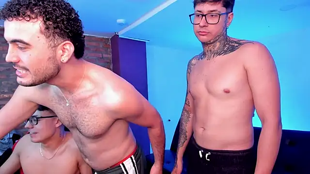 Spaceboys18 online show from May 11, 8:50 pm