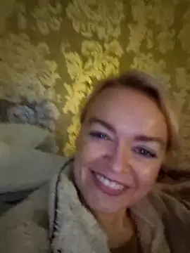 Snapshot of demidelightfulxx chatting on October 22, 6:57 am demidelightfulxx online show from October 22, 6:57 am