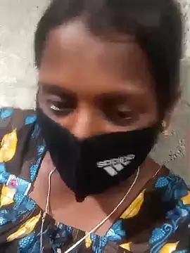 Snapshot of Tamil_Hot_Sandy chatting on October 18, 4:59 am Tamil Hot Sandy online show from October 18, 4:59 am