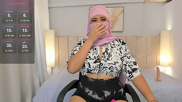 Snapshot of Ridwana_Haddad chatting on September 29, 1:05 pm Ridwana Haddad online show from September 29, 1:05 pm