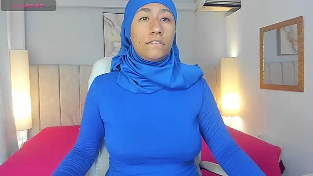 Snapshot of Ridwana_Haddad chatting on November 14, 12:26 pm Ridwana Haddad online show from November 14, 12:26 pm