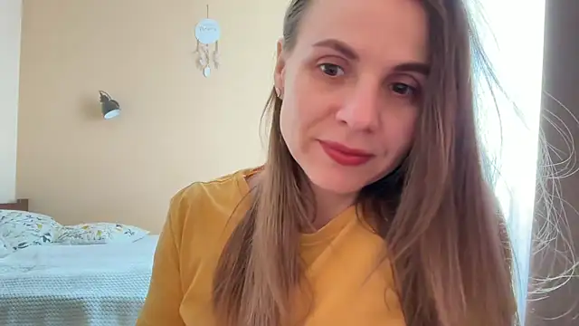 AnnieLove7722 online show from May 11, 8:20 am