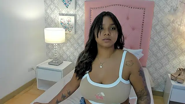 Snapshot of Aria_Star7 chatting on October 9, 7:45 pm Aria Star7 online show from October 9, 7:45 pm