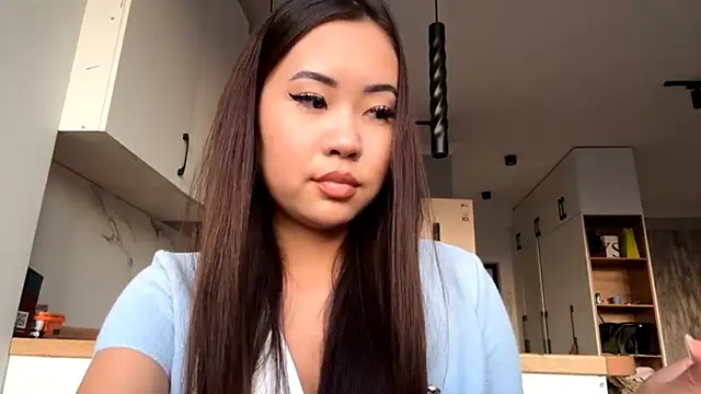 Ur neighbor Kira online show from October 15, 12:05 pm