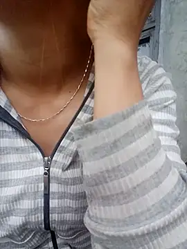 Snapshot of nhinhi-sexy chatting on October 3, 2:19 am nhinhi-sexy online show from October 3, 2:19 am