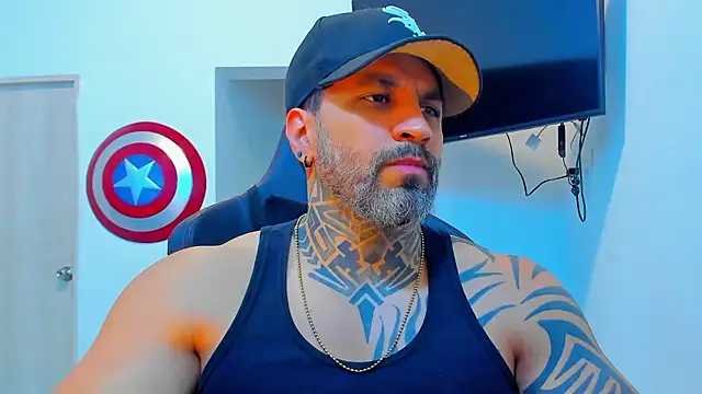 JoshRigby online show from January 17, 8:01 pm