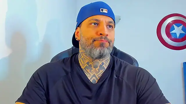 JoshRigby online show from April 15, 6:37 pm