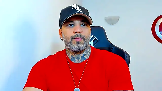 JoshRigby online show from June 26, 7:40 pm