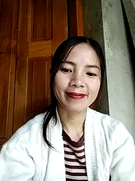 Snapshot of lmc-zz chatting on May 5, 4:42 am lmc-zz online show from May 5, 4:42 am