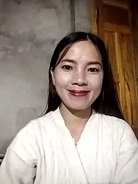 Snapshot of lmc-zz chatting on May 6, 1:16 pm lmc-zz online show from May 6, 1:16 pm