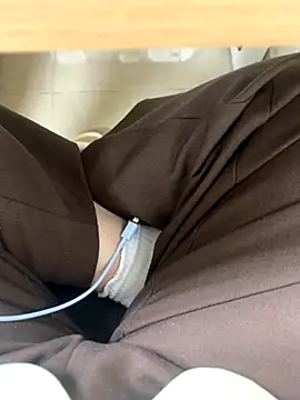 Snapshot of Lydia-a chatting on December 19, 7:04 am Lydia-a online show from December 19, 7:04 am