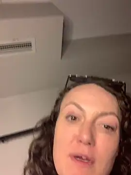 sexybriiiixoxo online show from December 22, 12:40 am