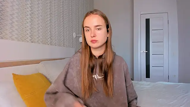 Snapshot of LilMary_ chatting on October 22, 6:02 am LilMary online show from October 22, 6:02 am