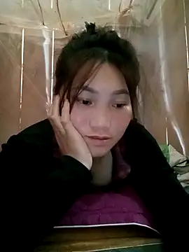 min-xinh online show from October 12, 6:34 am