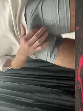 AlbertoRuiz086 online show from March 31, 5:46 pm