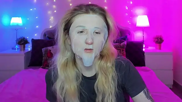 CamillaDreamer online show from January 8, 4:42 pm