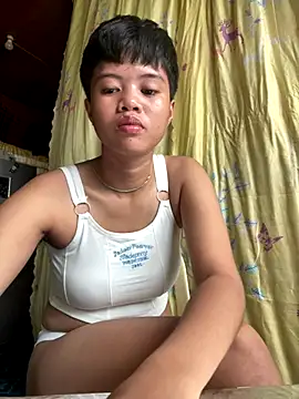 Snapshot of Obre17 chatting on October 11, 5:28 am Obre17 online show from October 11, 5:28 am