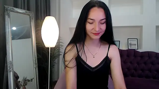 Snapshot of Emilly__Grey chatting on July 14, 6:13 pm Emilly Grey online show from July 14, 6:13 pm