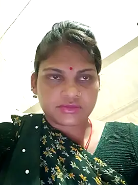 Snapshot of SHMA-77 chatting on October 3, 4:15 pm SHMA-77 online show from October 3, 4:15 pm