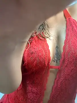 Snapshot of AlinemariaX chatting on November 20, 10:31 pm AlinemariaX online show from November 20, 10:31 pm