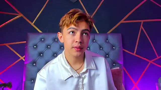 Lian Miller1  online show from November 4, 12:26 pm