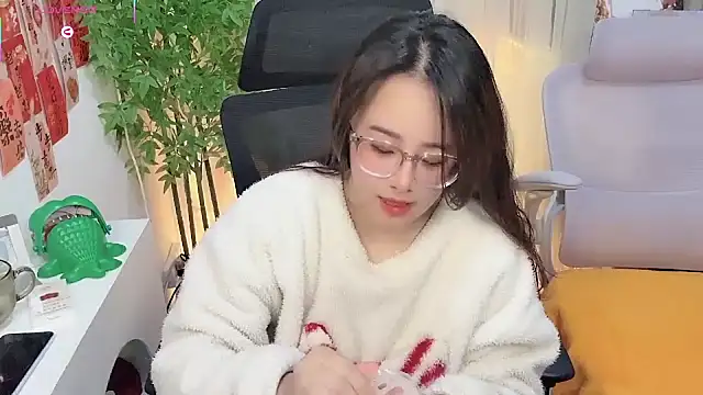 NEWONETO online show from January 8, 2:30 pm