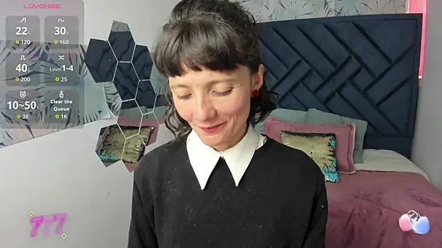 Valery More   online show from March 23, 1:15 pm