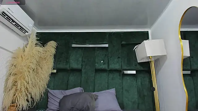 Misaki Kai online show from November 16, 5:35 am