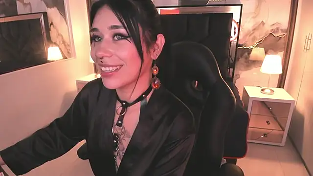 SusanVilla online show from May 14, 7:53 pm