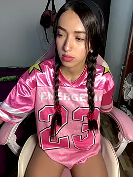 lunaa kiss19 online show from October 9, 3:04 am