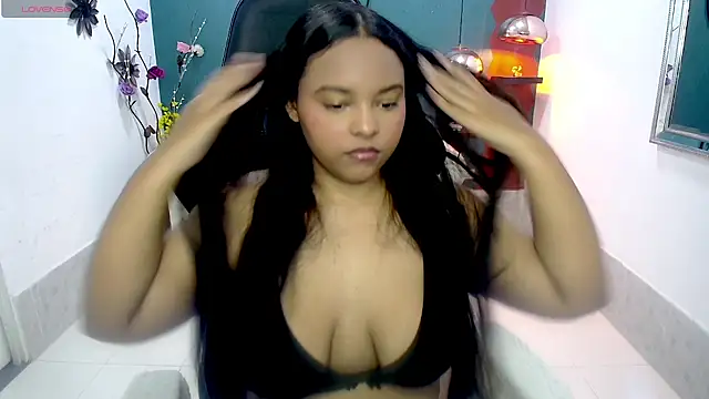 Snapshot of carollkiss chatting on October 10, 11:53 am carollkiss online show from October 10, 11:53 am