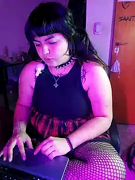 crucifxcked online show from October 8, 3:59 am