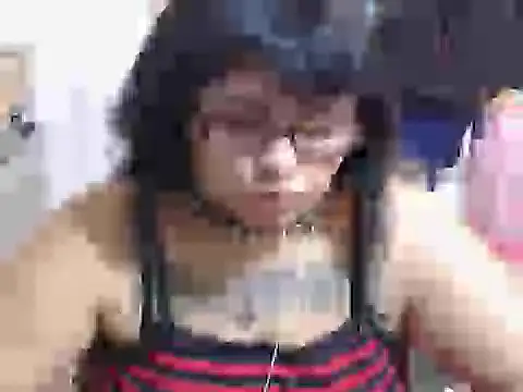 crucifxcked online show from May 17, 4:32 am