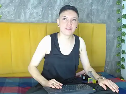 alexmadisoncm101 online show from November 2, 3:20 am