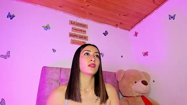 Lia Roses3x online show from May 16, 2:19 am