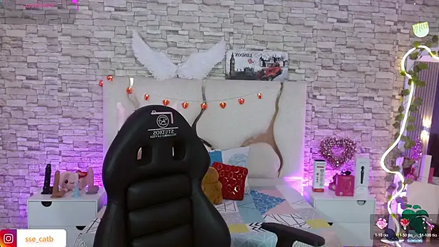 casse tay online show from February 8, 3:10 am