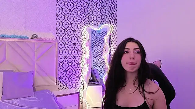 Ixchel tay online show from March 2, 5:08 am