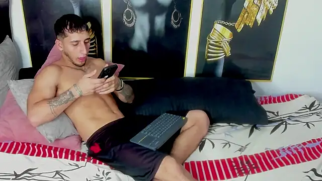 Snapshot of HotJake_hall chatting on October 26, 7:53 pm HotJake hall online show from October 26, 7:53 pm